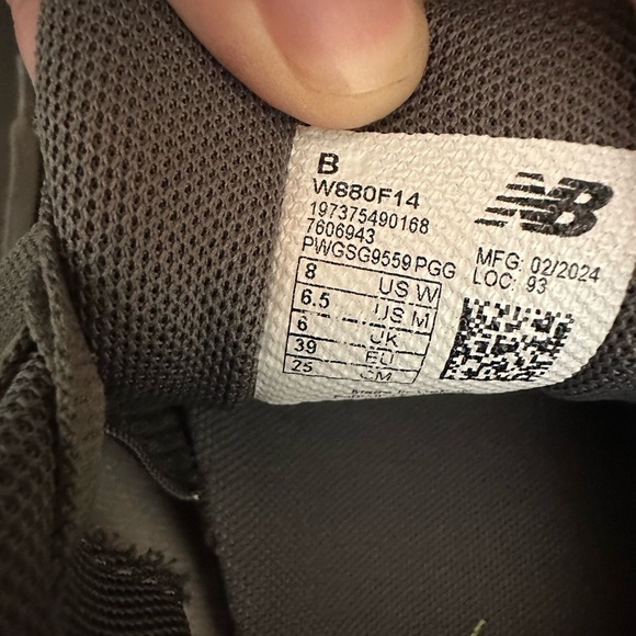 New Balance Fresh Foam X 880v14 Women's Grey Lime Glo Left Size 7.5 Right Size 8 - Picture 9 of 10